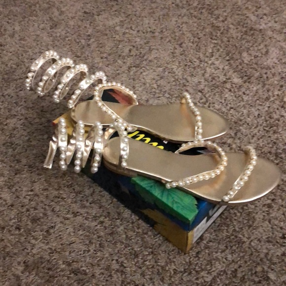 Italina Shoes - Wrap Around Sandals 👡